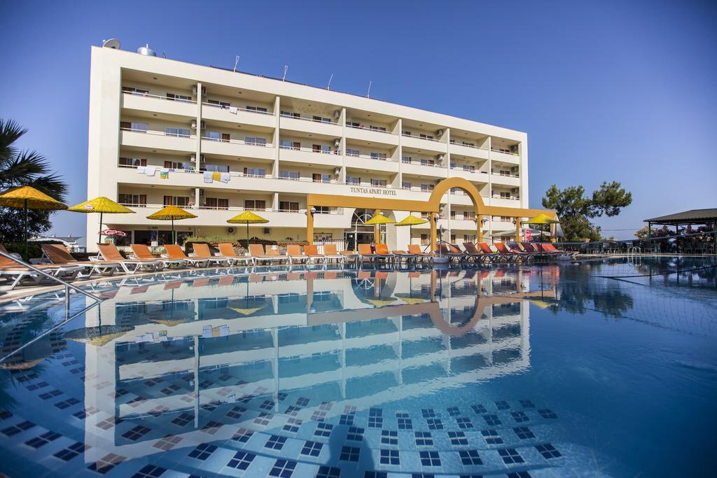 Tuntas Family Suites Кушадасъ Екстериор снимка